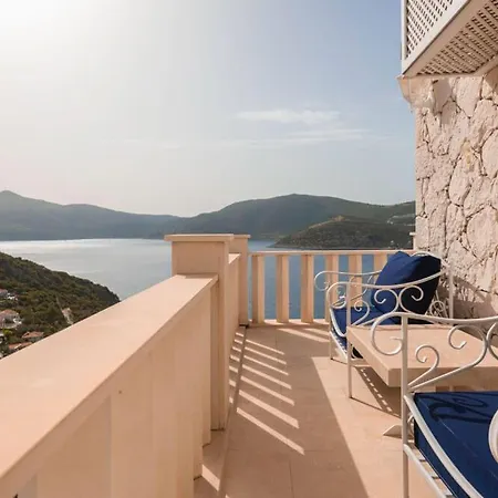 Lux Ketchy , Heatable Infinity Pool , Wifi , Sunset In Kalkan