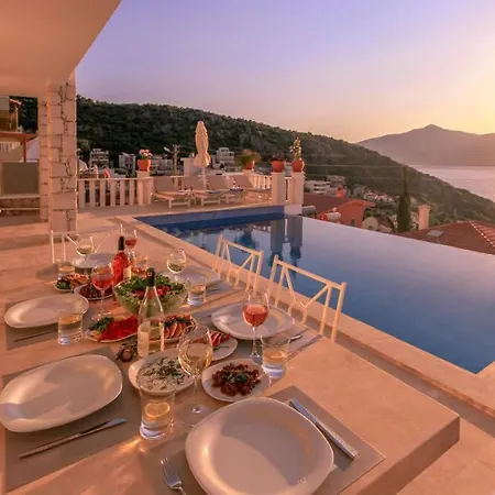 Villa Lux Ketchy , Heatable Infinity Pool , Wifi , Sunset In