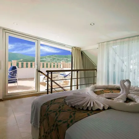 Villa Lux Ketchy , Heatable Infinity Pool , Wifi , Sunset In Kalkan