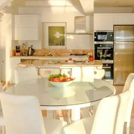 Villa Lux Ketchy , Heatable Infinity Pool , Wifi , Sunset In *