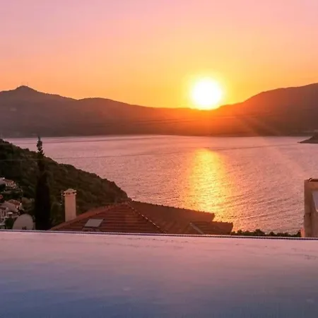 Lux Ketchy , Heatable Infinity Pool , Wifi , Sunset In Villa *