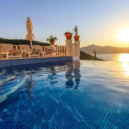 ヴィラ Lux Ketchy , Heatable Infinity Pool , Wifi , Sunset In
